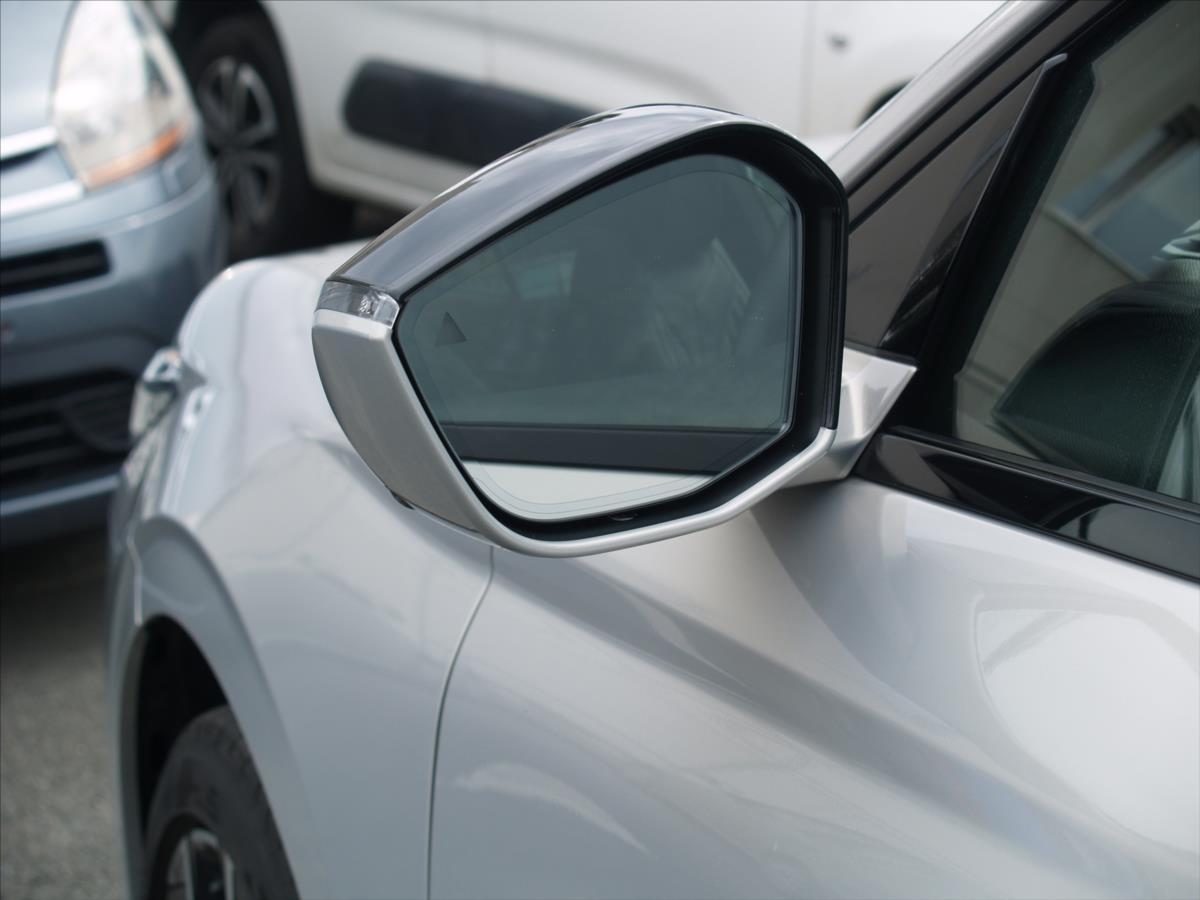 DS Automobiles DS4