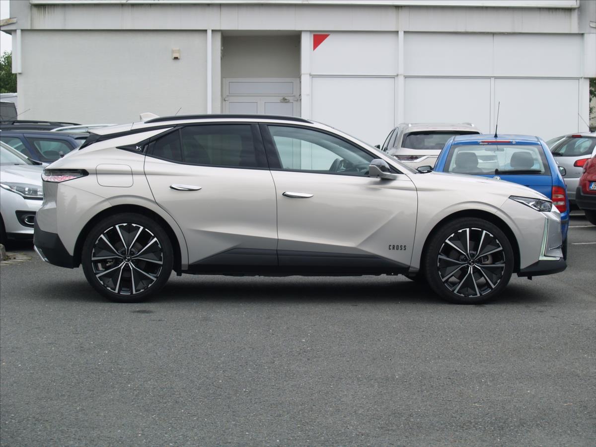 DS Automobiles DS4