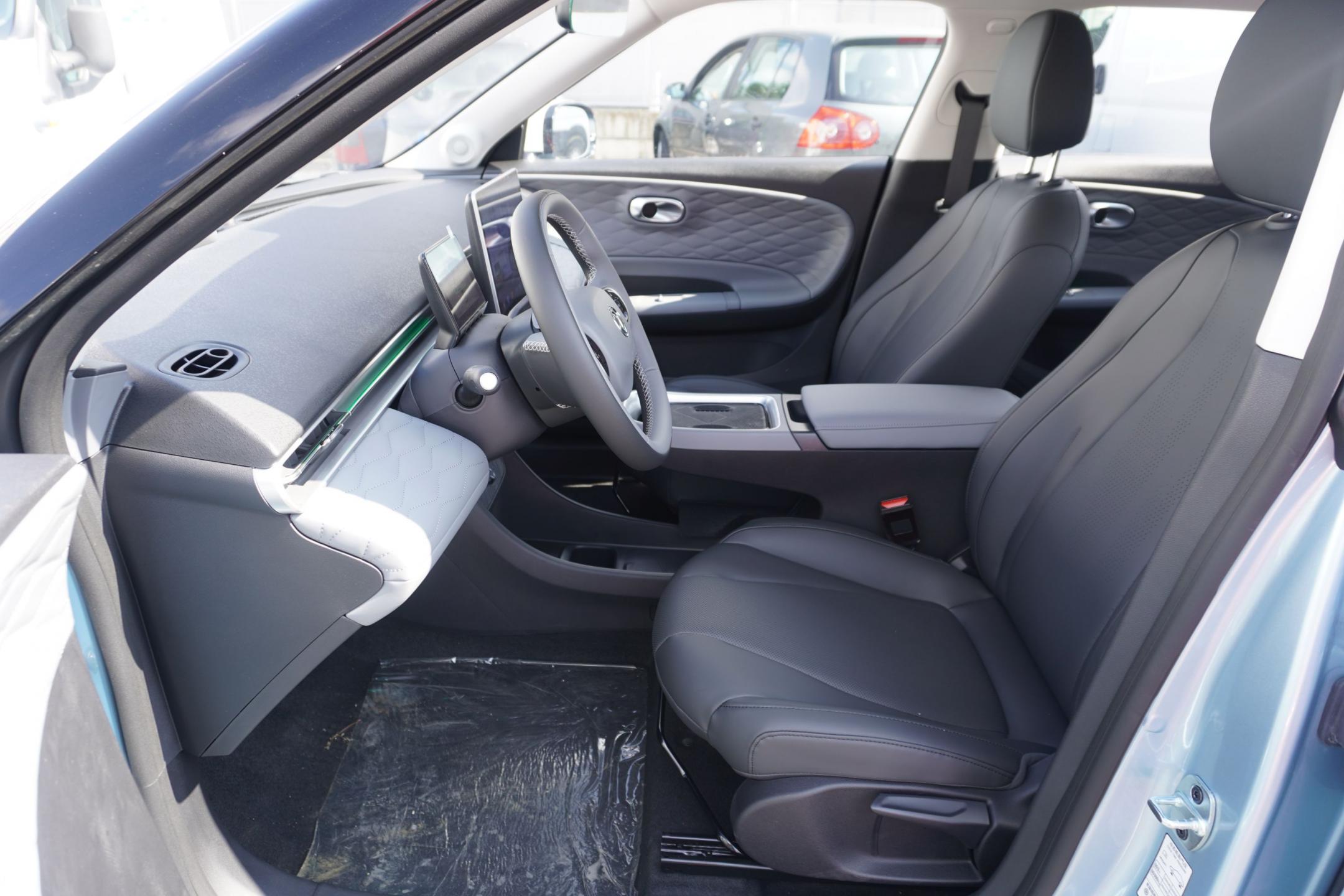 Dongfeng Box