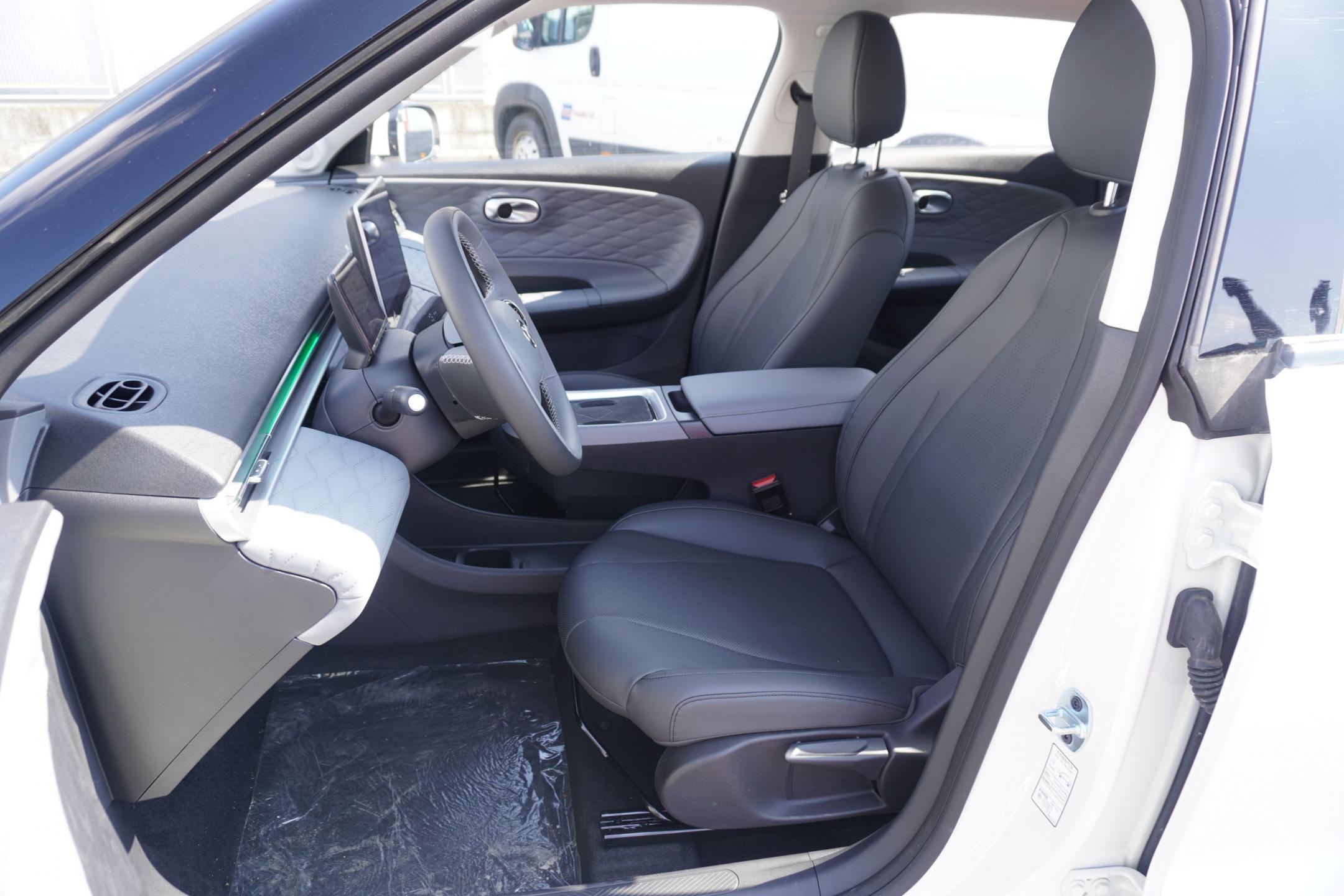 Dongfeng Box