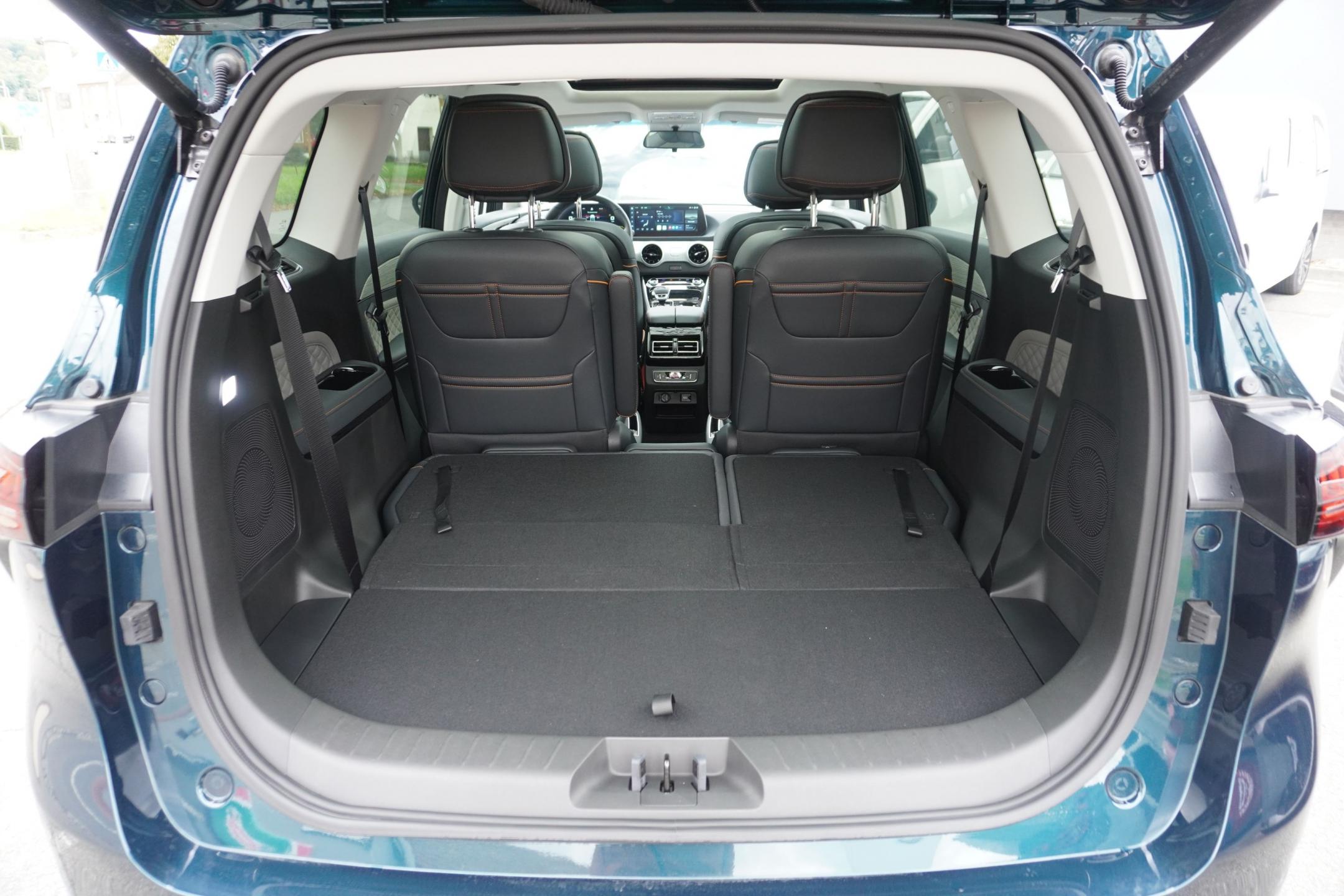 Dongfeng U-Tour