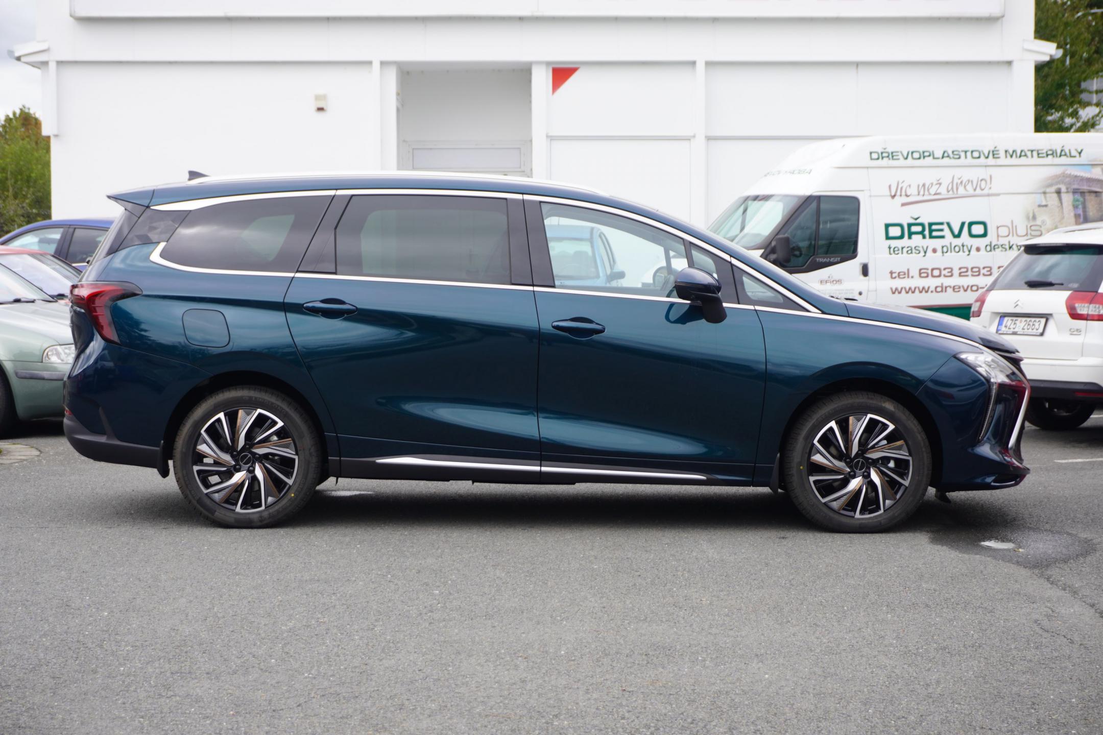 Dongfeng U-Tour