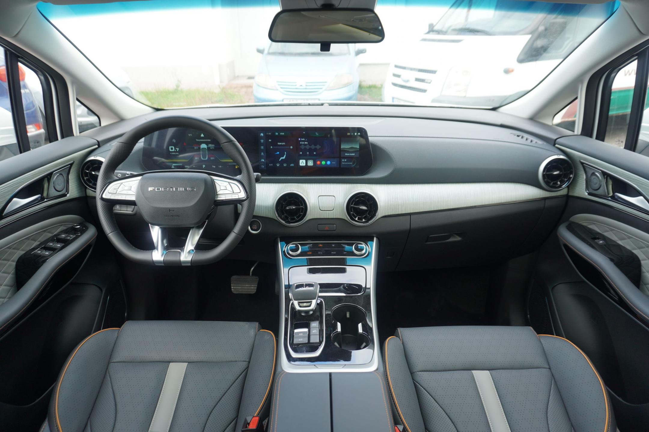 Dongfeng U-Tour