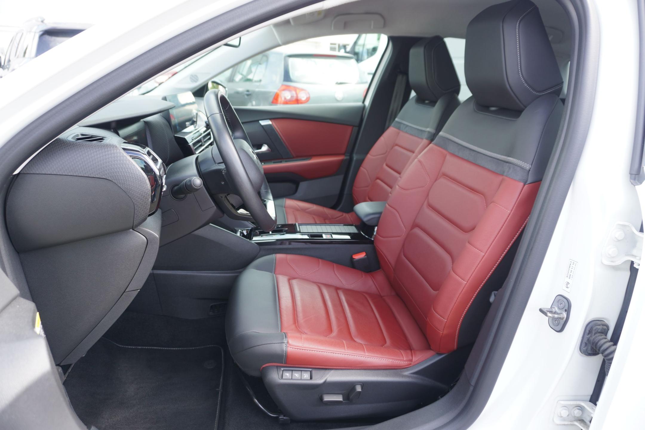 Citroën ë-C4 X